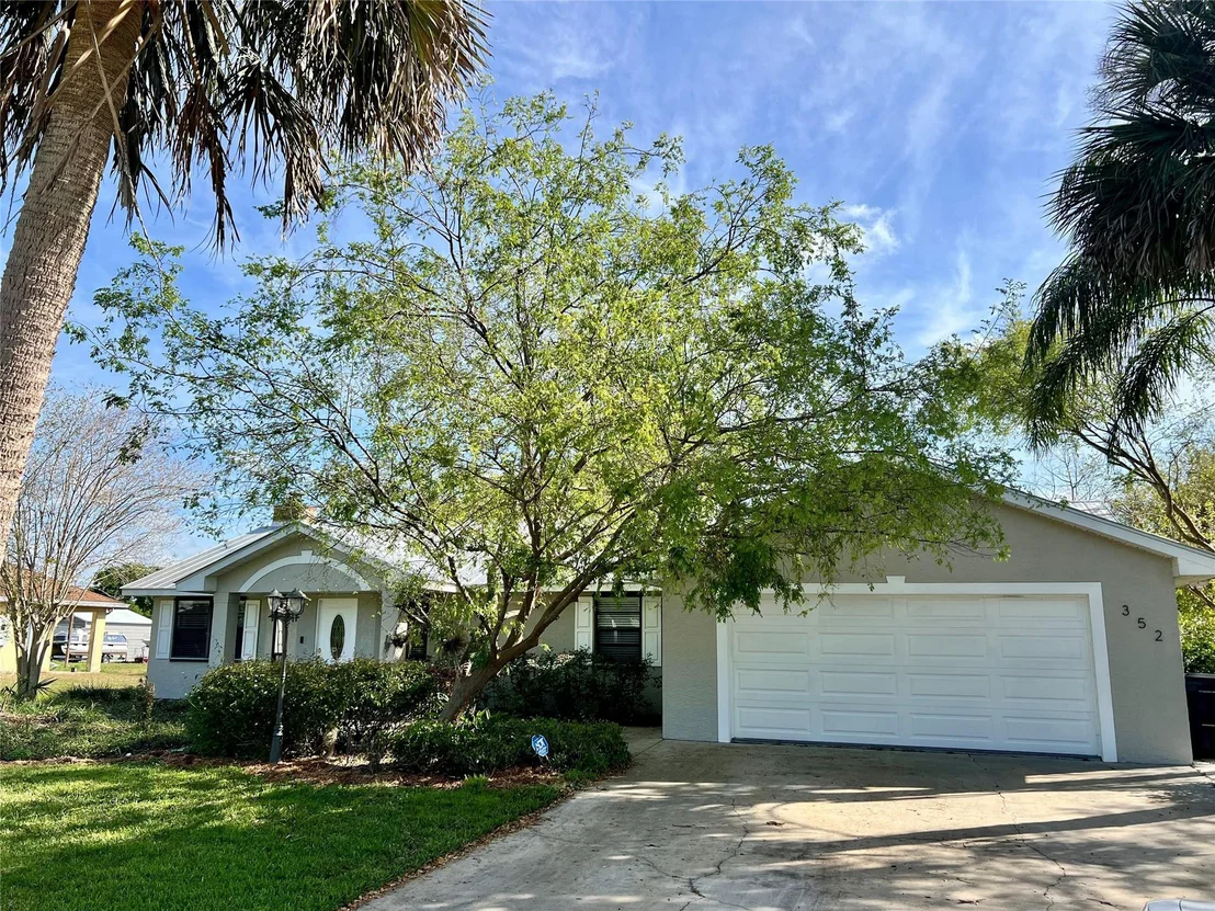 Photo of 352 SW 85th Avenue