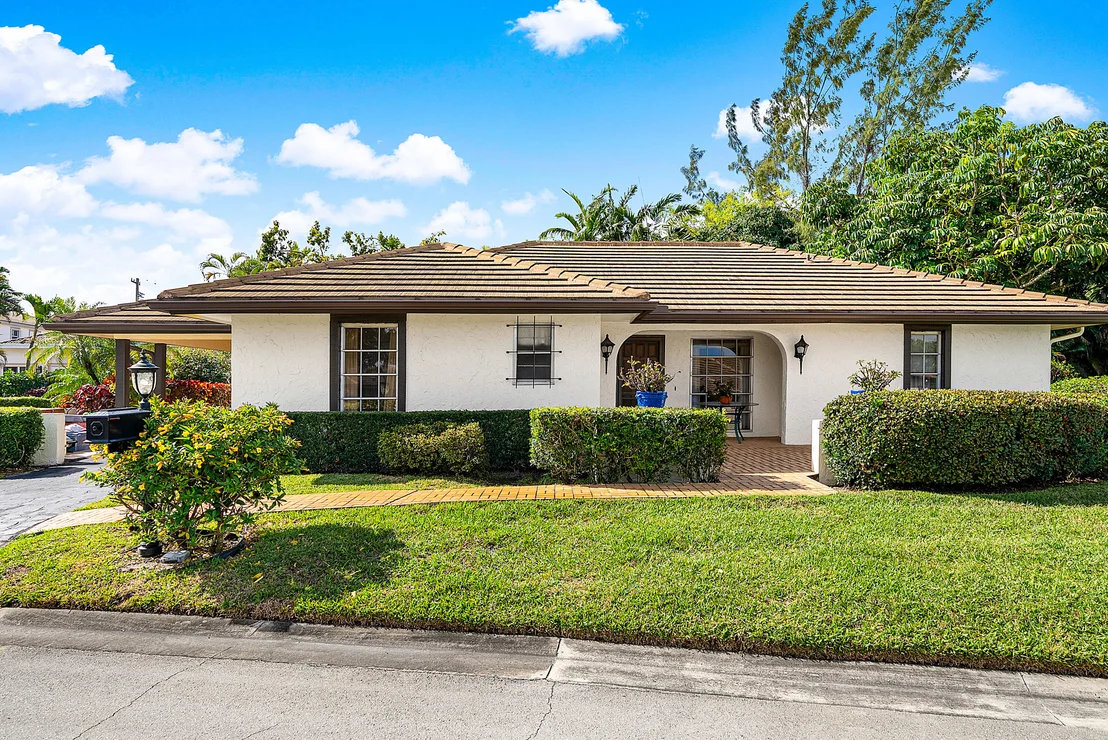 Photo of 446 Pine Villa Drive