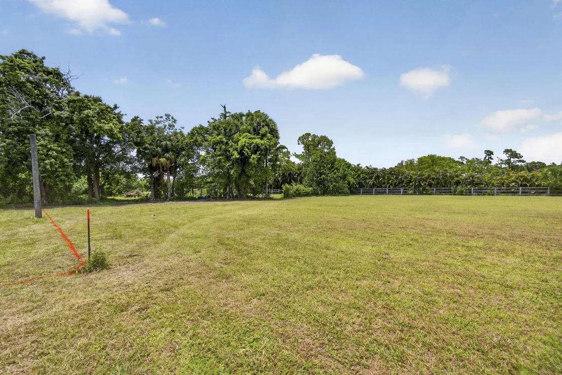 Photo of 2944 A Road
