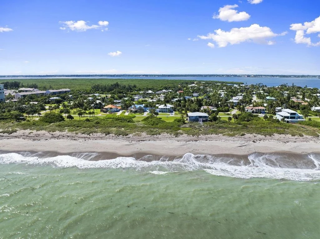Photo of 1911 Surfside Drive