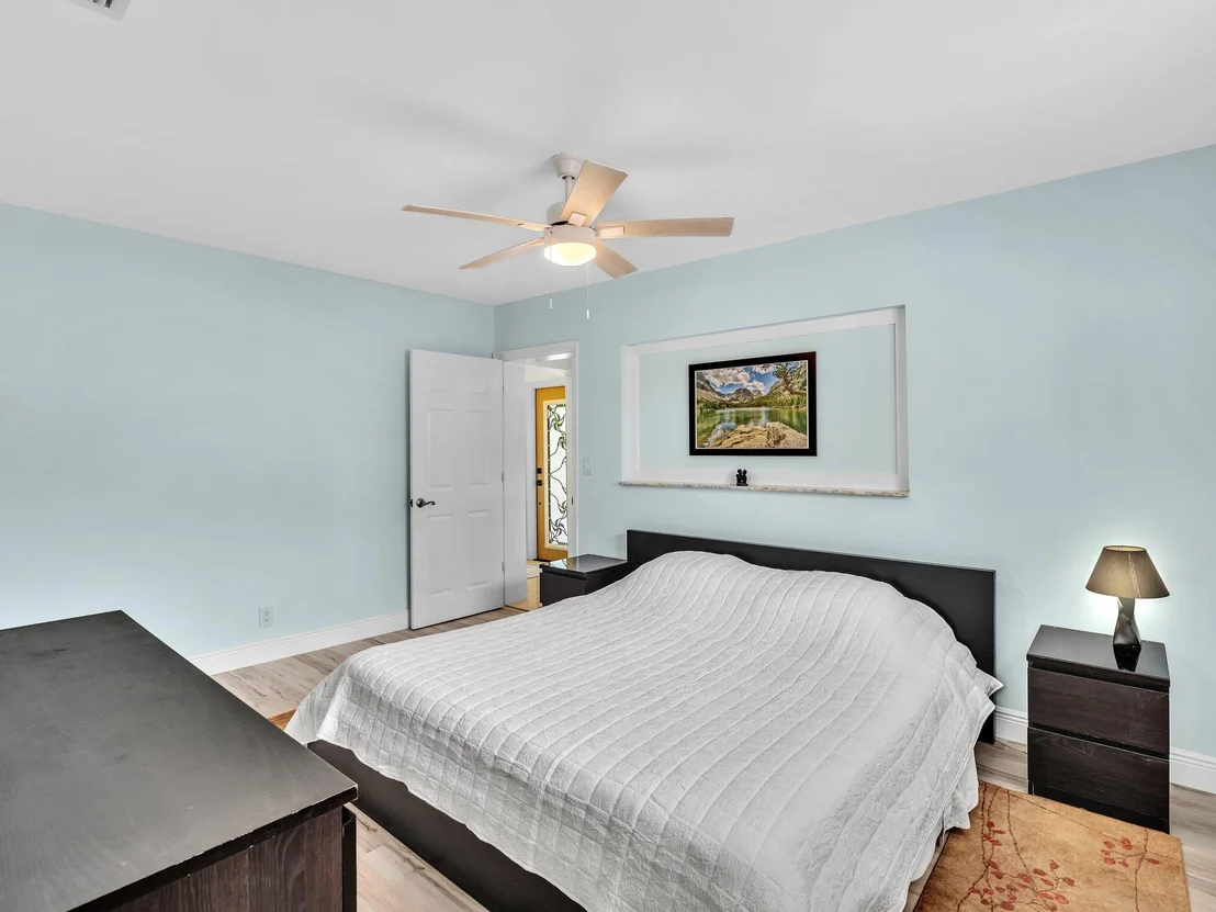 Photo of 633 Heron Drive