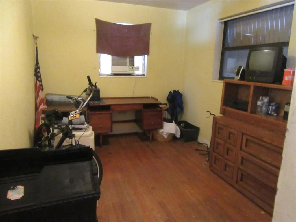 Photo of 332 N E Street
