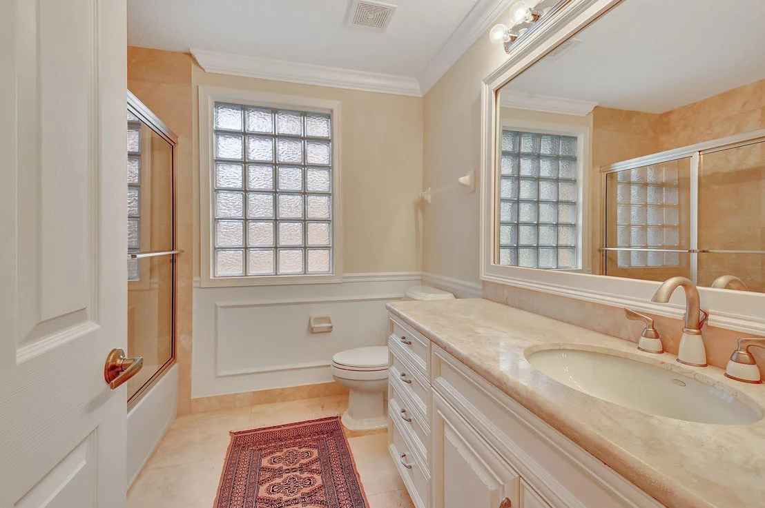 Photo of 4899 N Classical Boulevard