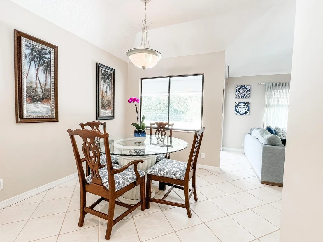 Photo of 4563 Gleneagles Drive