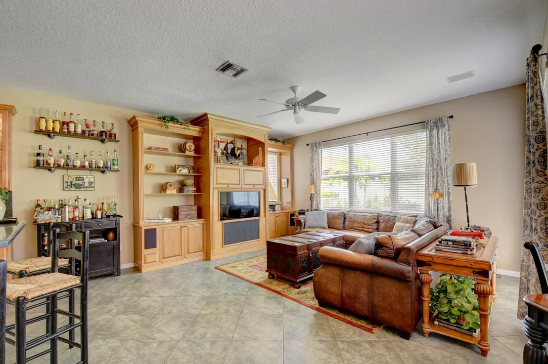Photo of 5030 Solar Point Drive