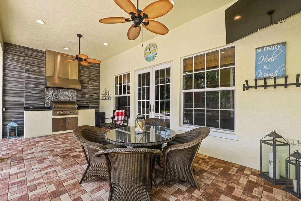 Photo of 3338 Greenway Drive