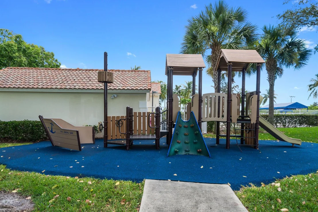 Photo of 6652 Hatteras Drive