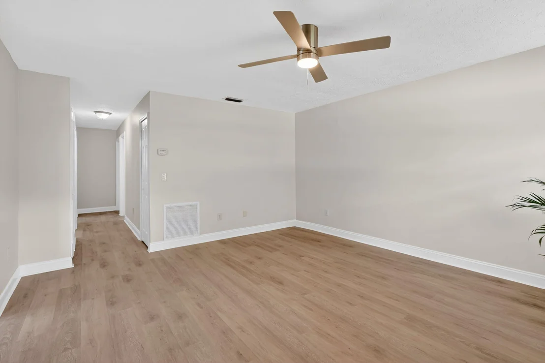 Photo of 5781 SE Pine Drive