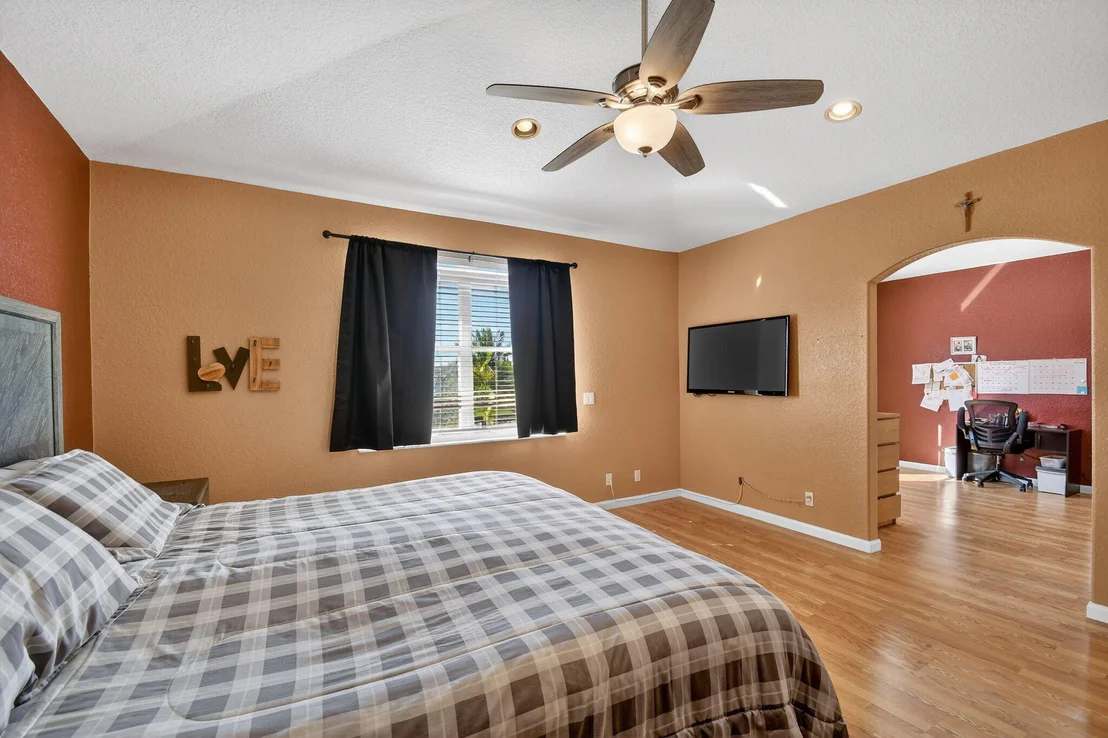 Photo of 5947 Bay Hill Circle