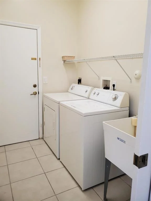 Photo of 2477 Sandy Cay
