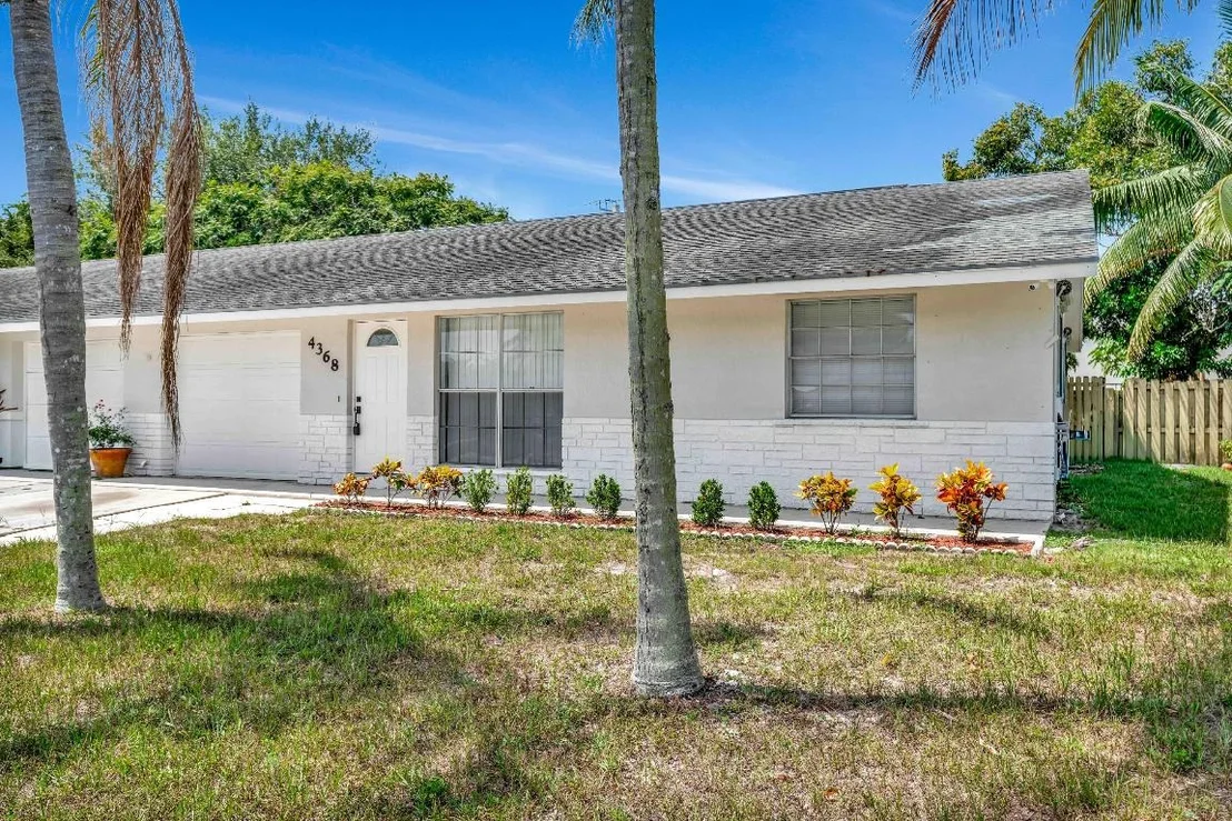 Photo of 4368 SE Hamilton Lane