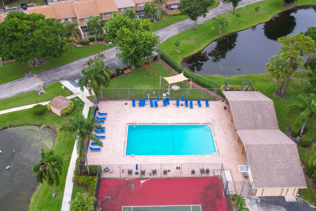 Photo of 333 Maplecrest Circle