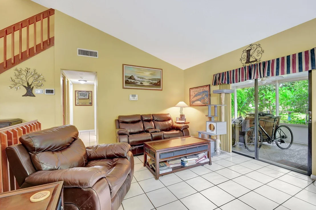 Photo of 123 Buttonwood Circle