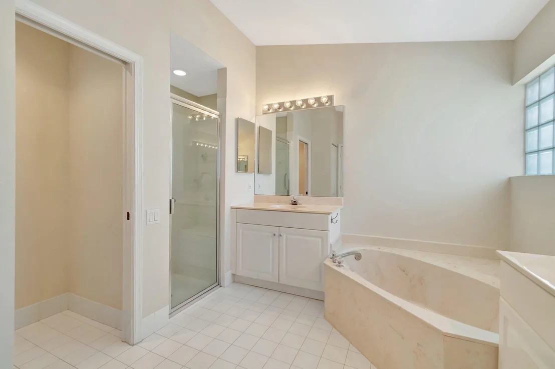 Photo of 6631 Sherbrook Drive