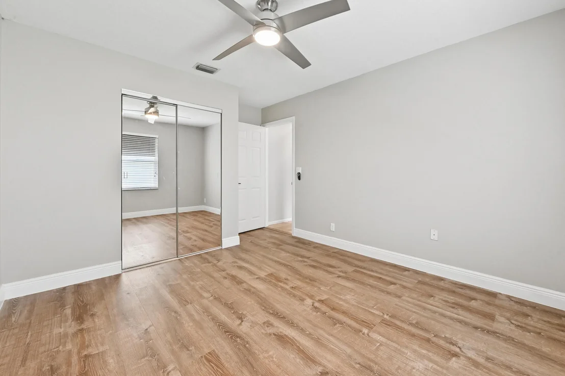 Photo of 1163 Peninsula Way