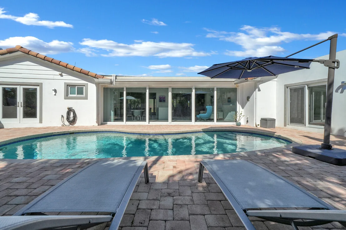Photo of 1199 Dolphin Road
