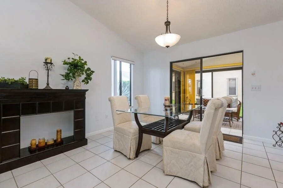 Photo of 2490 Riviera Drive