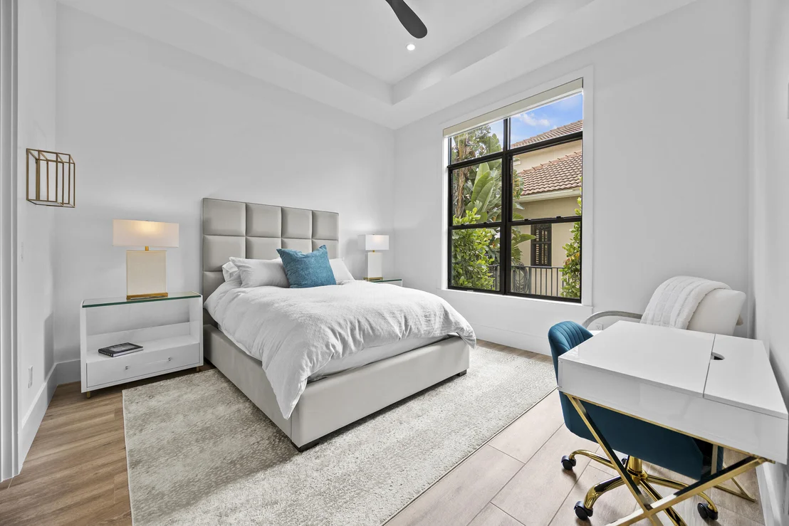 Photo of 736 Lagoon Drive