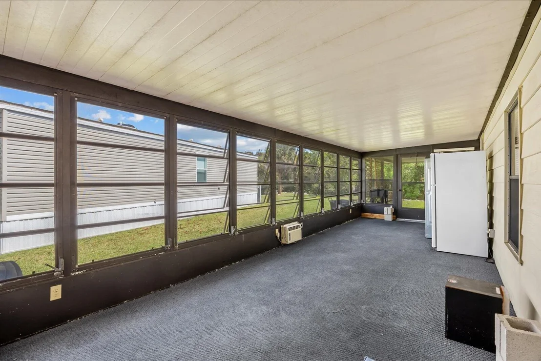Photo of 324 Mockingbird Avenue