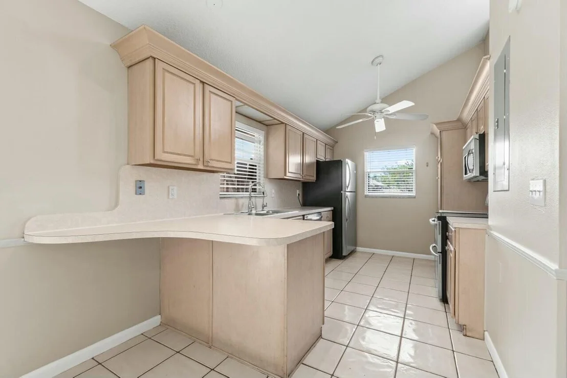 Photo of 262 Maplecrest Circle