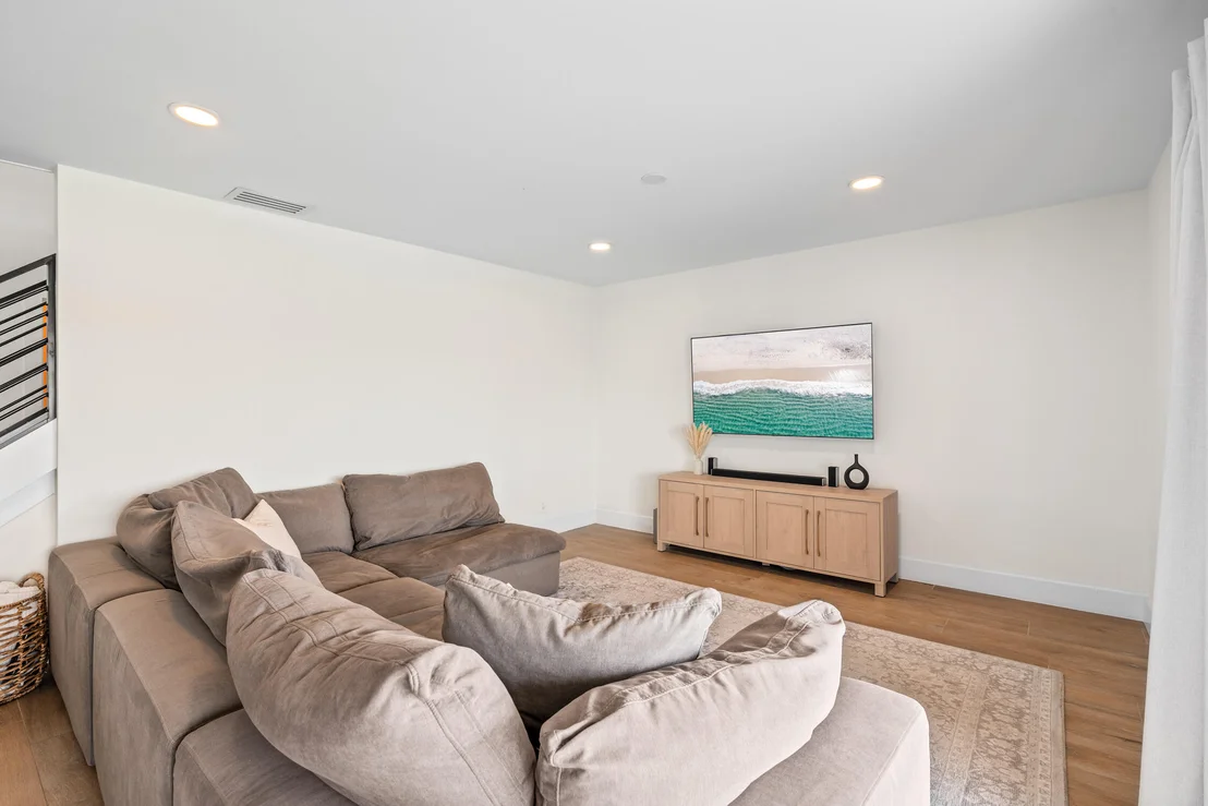 Photo of 6035 Strawberry Lakes Circle