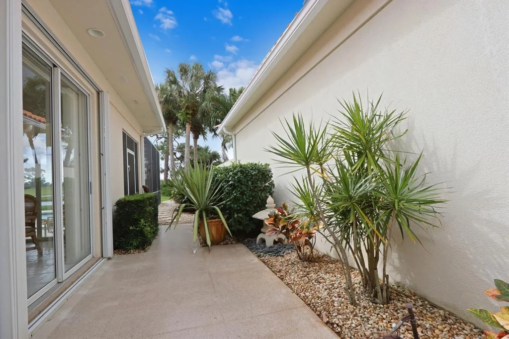 Photo of 7949 SE Double Tree Drive