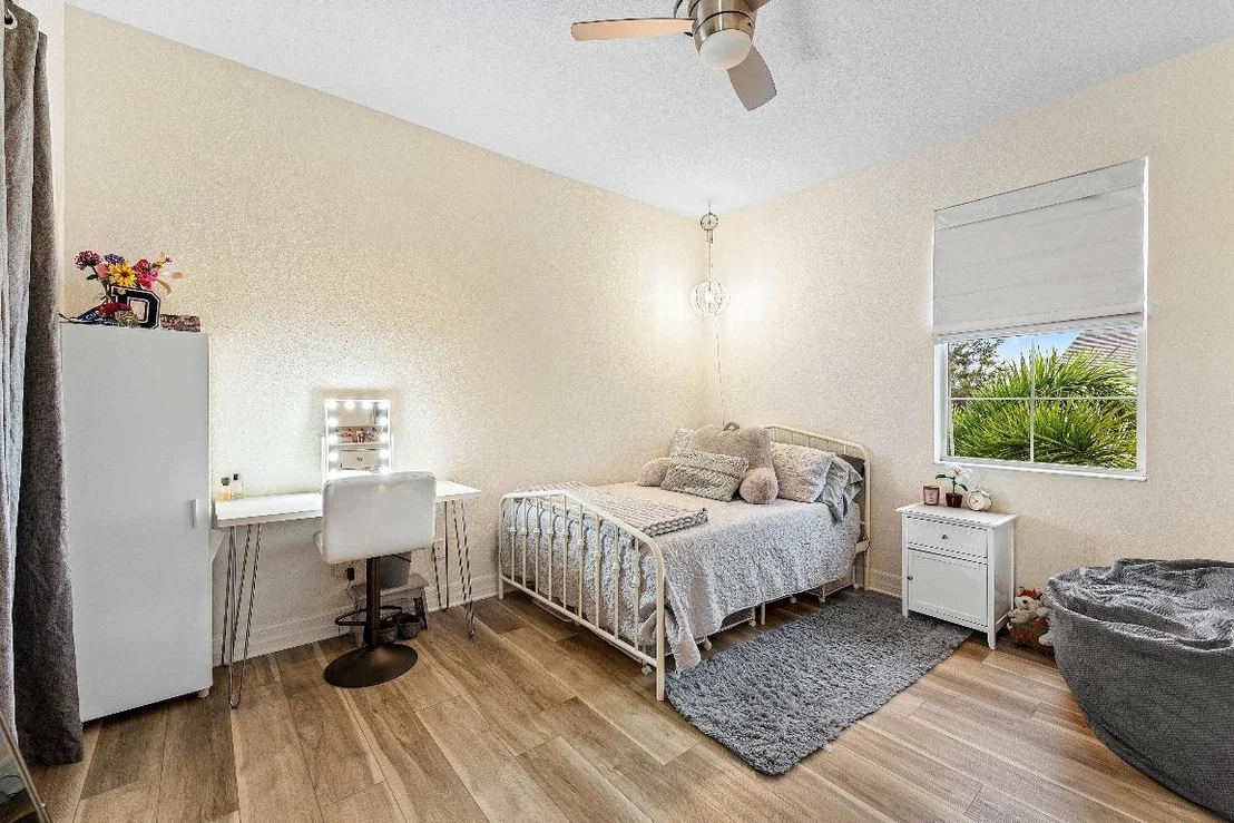 Photo of 1056 Community Drive