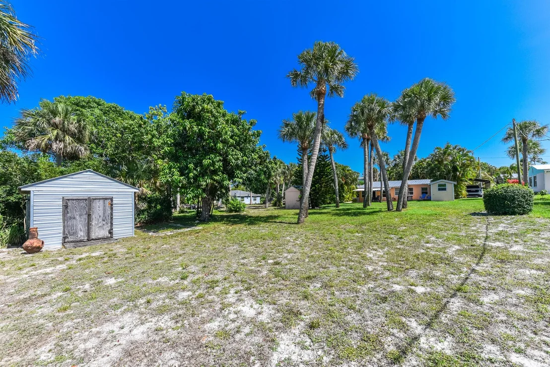 Photo of 1116 NE Oceanview Circle