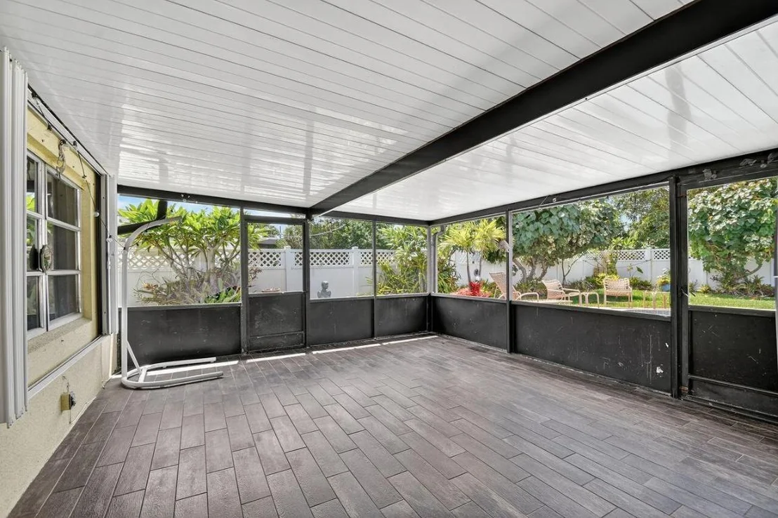 Photo of 133 Greenbrier Drive