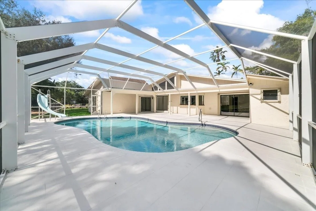 Photo of 8600 Gatehouse Road