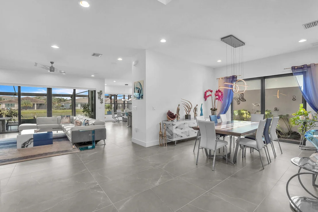Photo of 8611 Dearborn River Way
