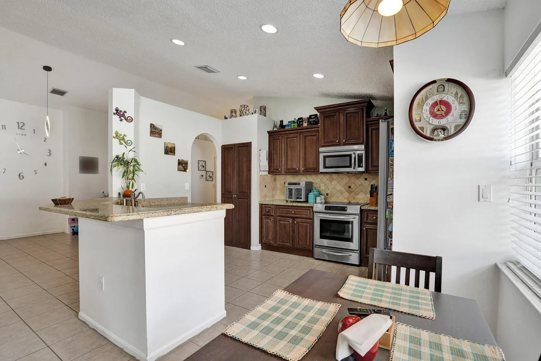 Photo of 7572 Parkside Lane