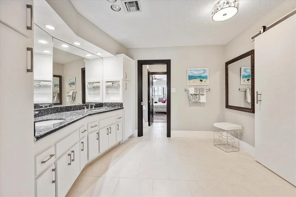 Photo of 4803 Oak Circle