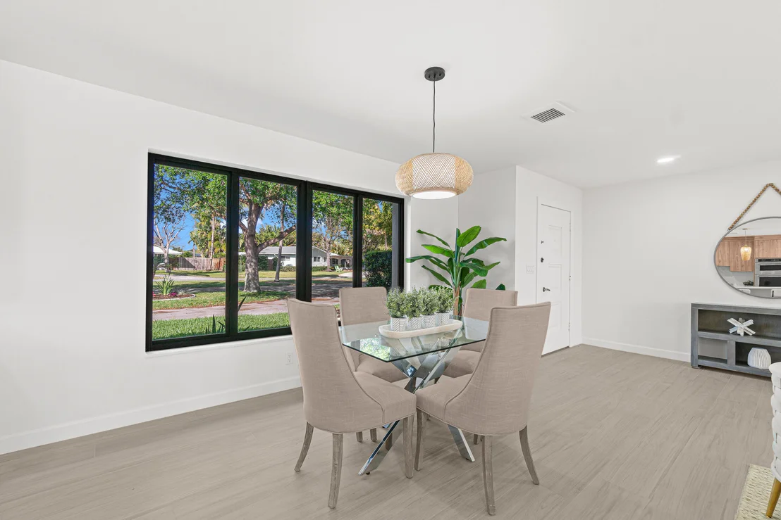 Photo of 812 Chapel Hill Boulevard