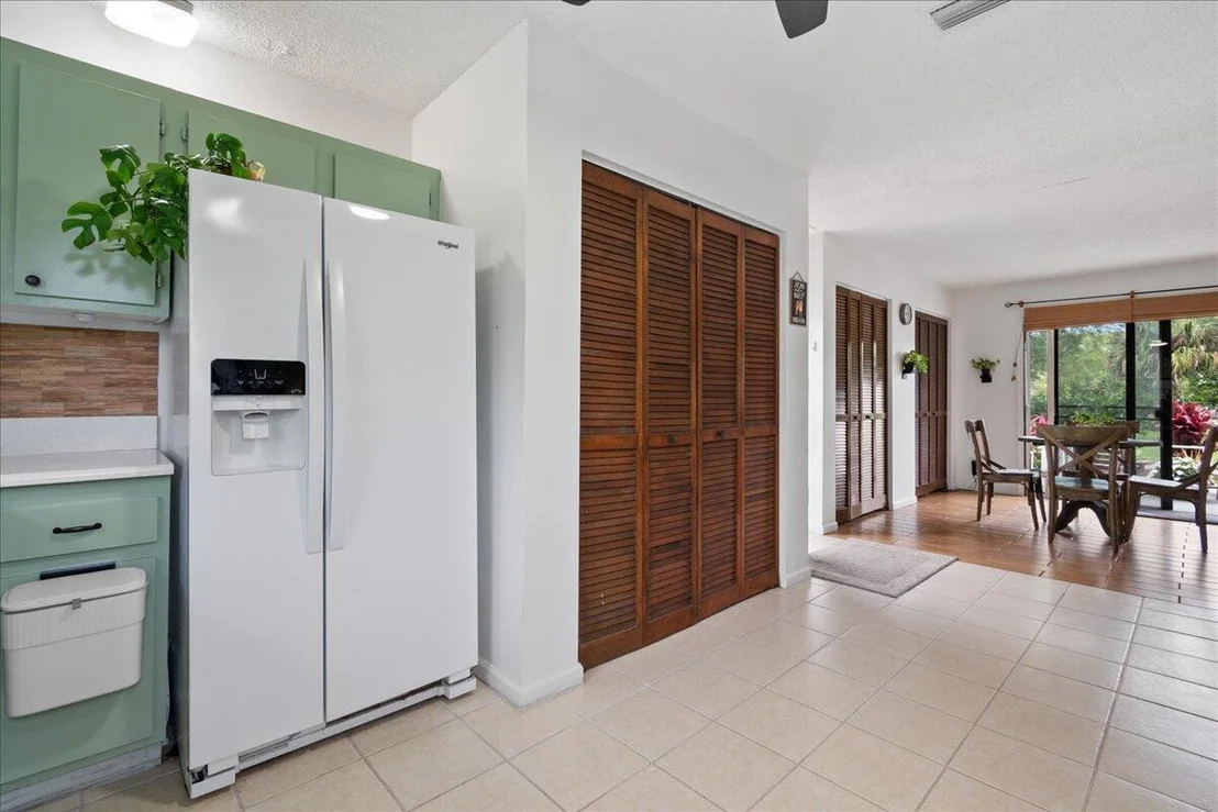 Photo of 12809 Sunset Boulevard