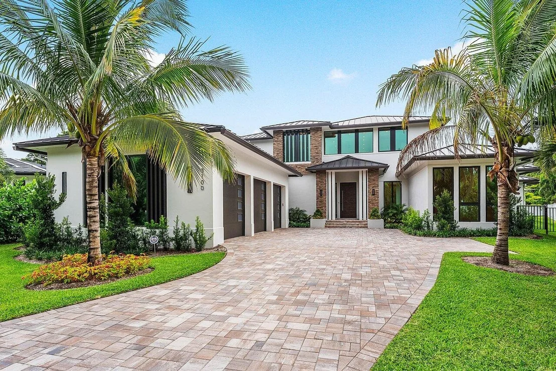 Photo of 3100 Palm Drive