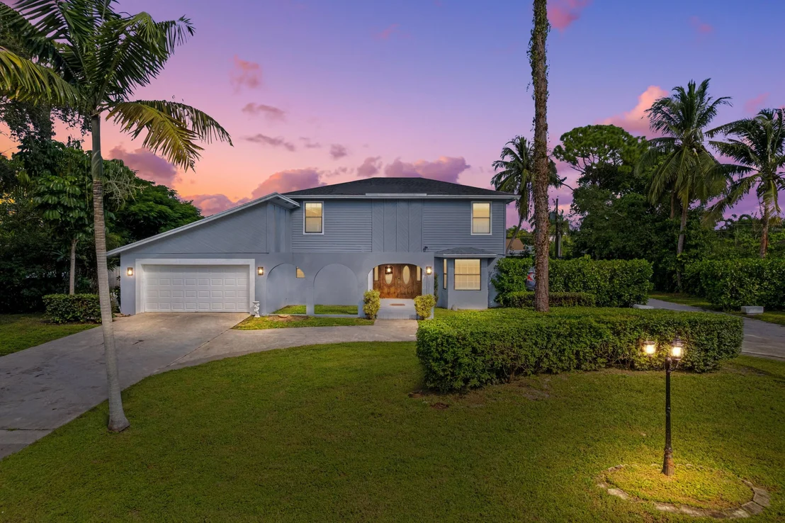 Photo of 5285 Sunrise Boulevard