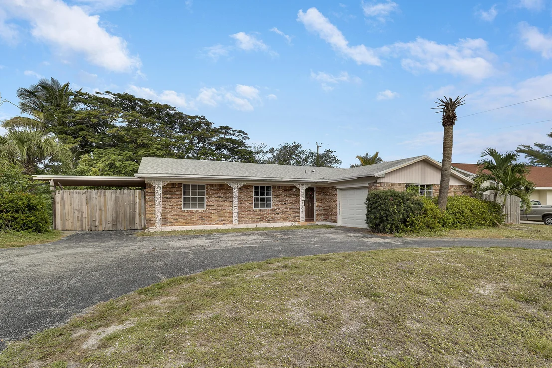 Photo of 935 Orange Drive