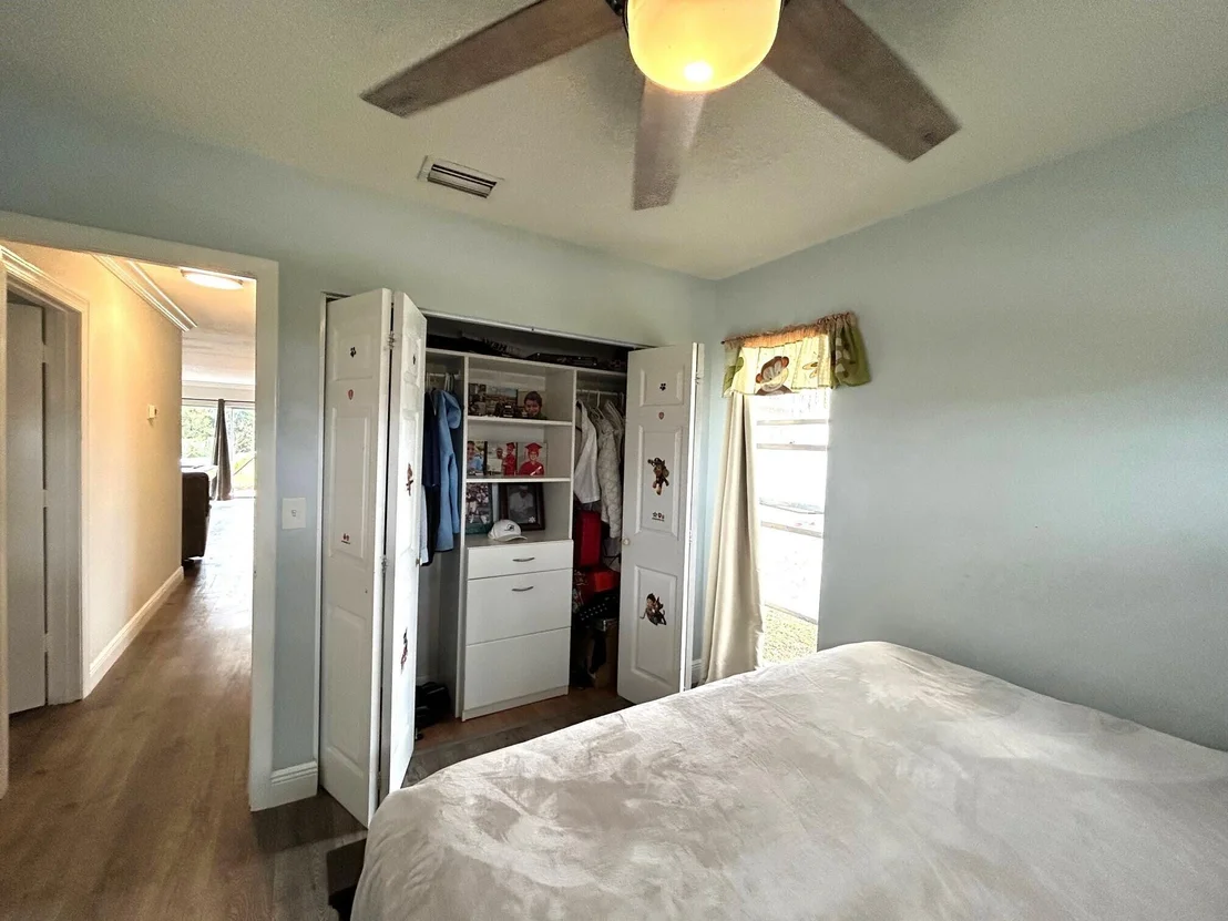 Photo of 7222 Pine Manor Drive