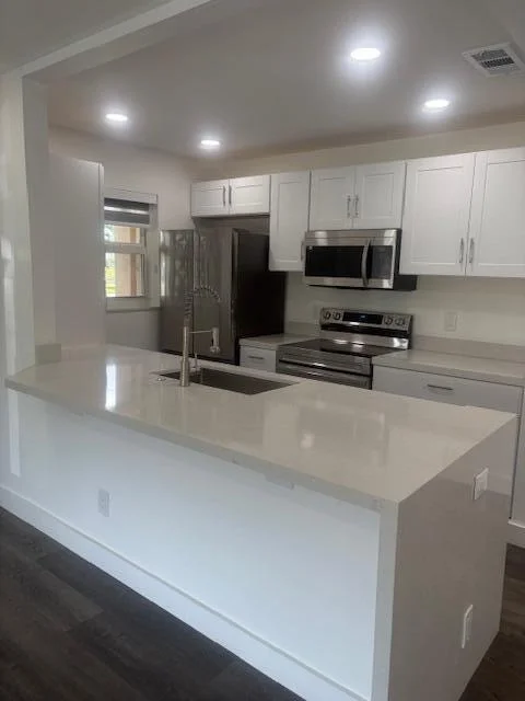 Photo of Unit D at 1022 Circle Drive