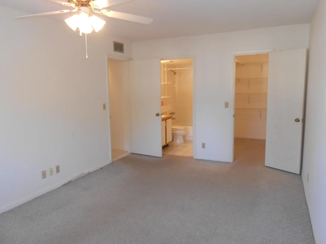 Photo of Unit 205 at 545 Trace Circle