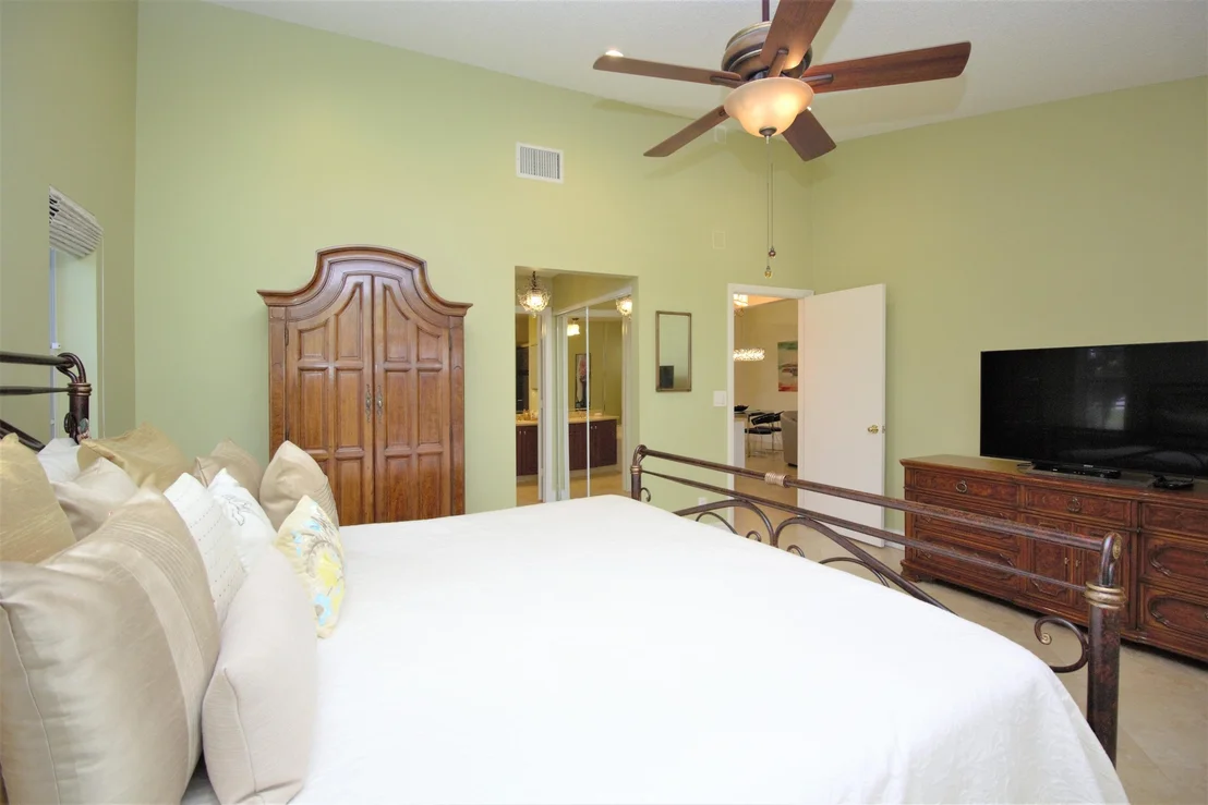 Photo of 7945 Sandy Pointe Drive