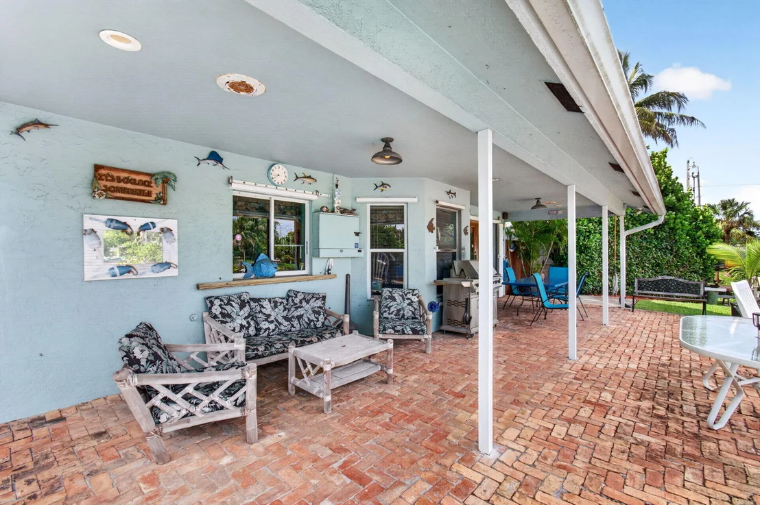 Photo of 502 VENICE Drive