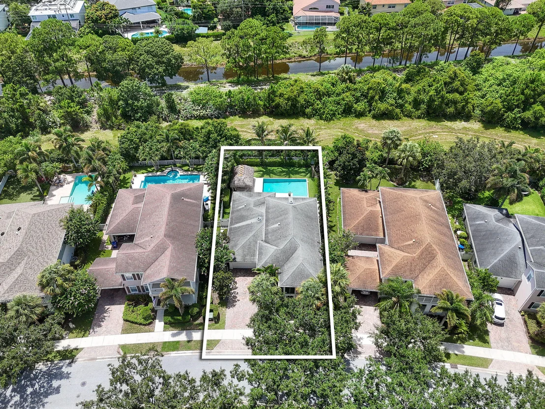 Photo of 350 Caravelle Drive