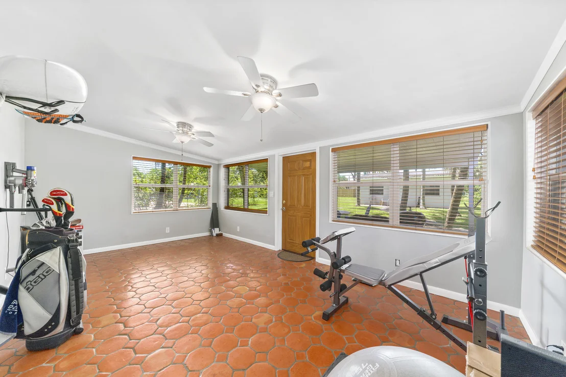 Photo of 2729 Helyn Road