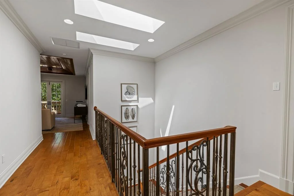 Photo of 406 Mariner Drive