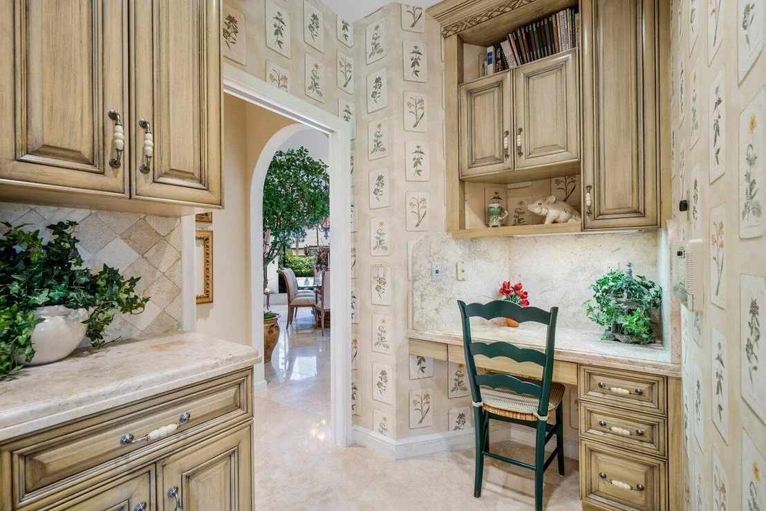 Photo of 7283 Mandarin Drive