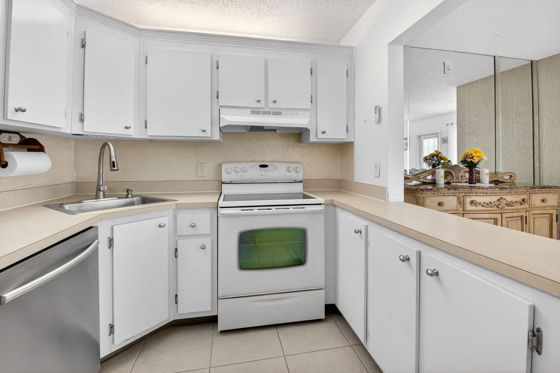 Photo of Unit C2 at 321 Knotty Pine Circle
