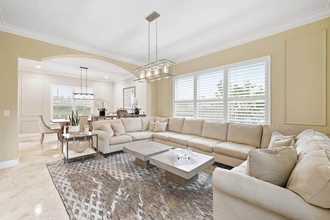 Photo of 1261 BEACON Circle