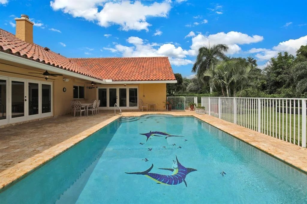 Photo of 4443 Pine Tree Drive